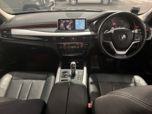 BMW X5 xDrive35i 7-Seater full