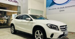 Mercedes-Benz GLA-Class GLA180 Urban Edition full