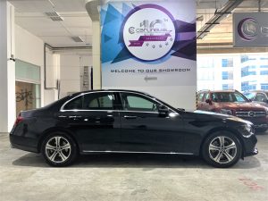 Mercedes-Benz E-Class E200 Avantgarde Sunroof full