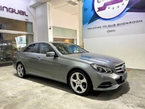 Mercedes-Benz E-Class E250 full