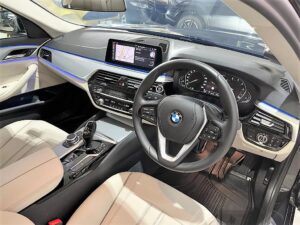 BMW 5 Series 520i Mild Hybrid full