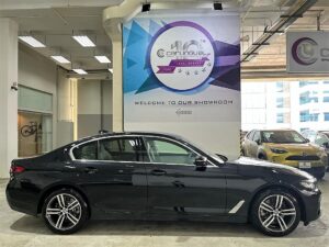 BMW 5 Series 520i Mild Hybrid full