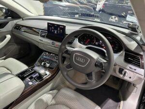 Audi A8L 3.0A TFSI Quattro (COE till 01/2031) full
