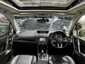 Subaru Forester 2.0i-L Sunroof full