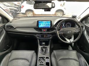 Hyundai i30 1.4A T-GDi DCT Turbo full